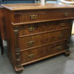 437 6586 CHEST OF DRAWERS